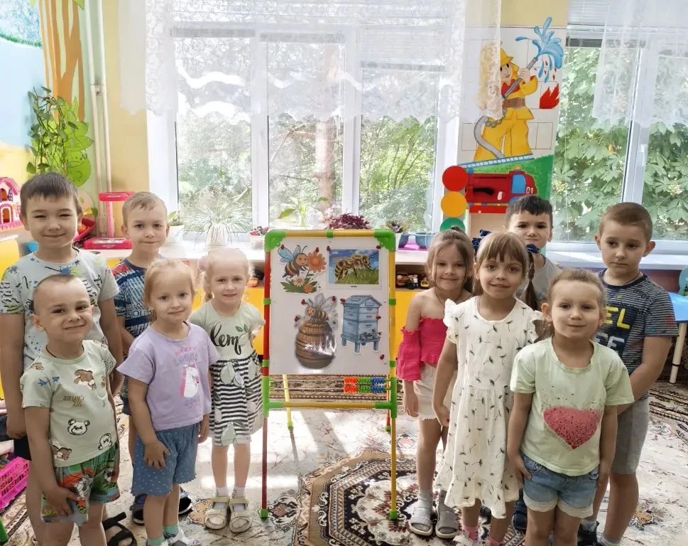 В разновозрастной группе №5, воспитатель Инна Владимировна Шувчинская, прошёл тематичес...
