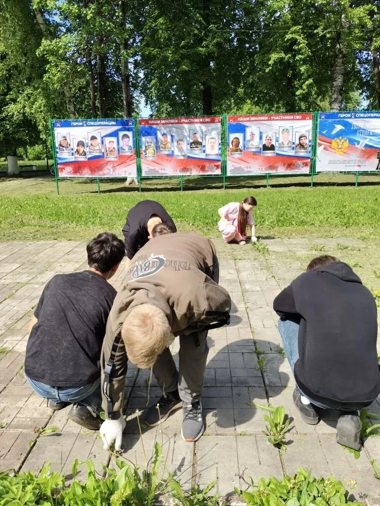 Трудовой десант 7 «А»: от чистого сердца, с любовью к Родине