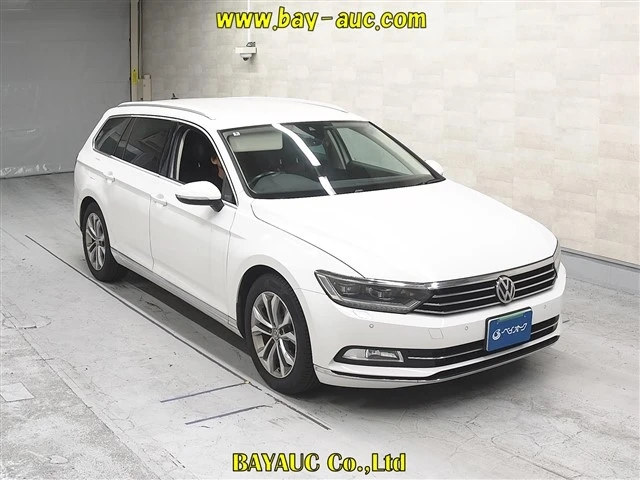 VOLKSWAGEN PASSAT VARIANT
Год: 2017  май месяц
Пробег: 48 000 км
Объём двигателя: 1400 см3
Мощность: