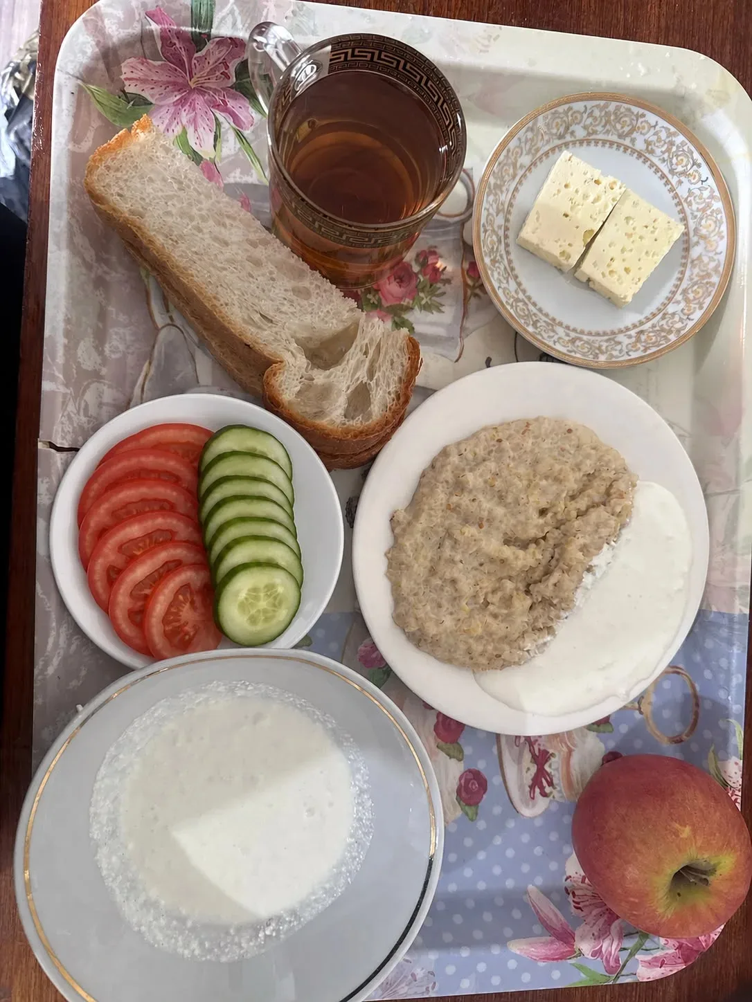 ☀️ УТРО В ЛАГЕРЕ — ДЕЛО СВЯТОЕ 🥣

Утро в школьном лагере начинается всегда одинаково: с зарядки и л