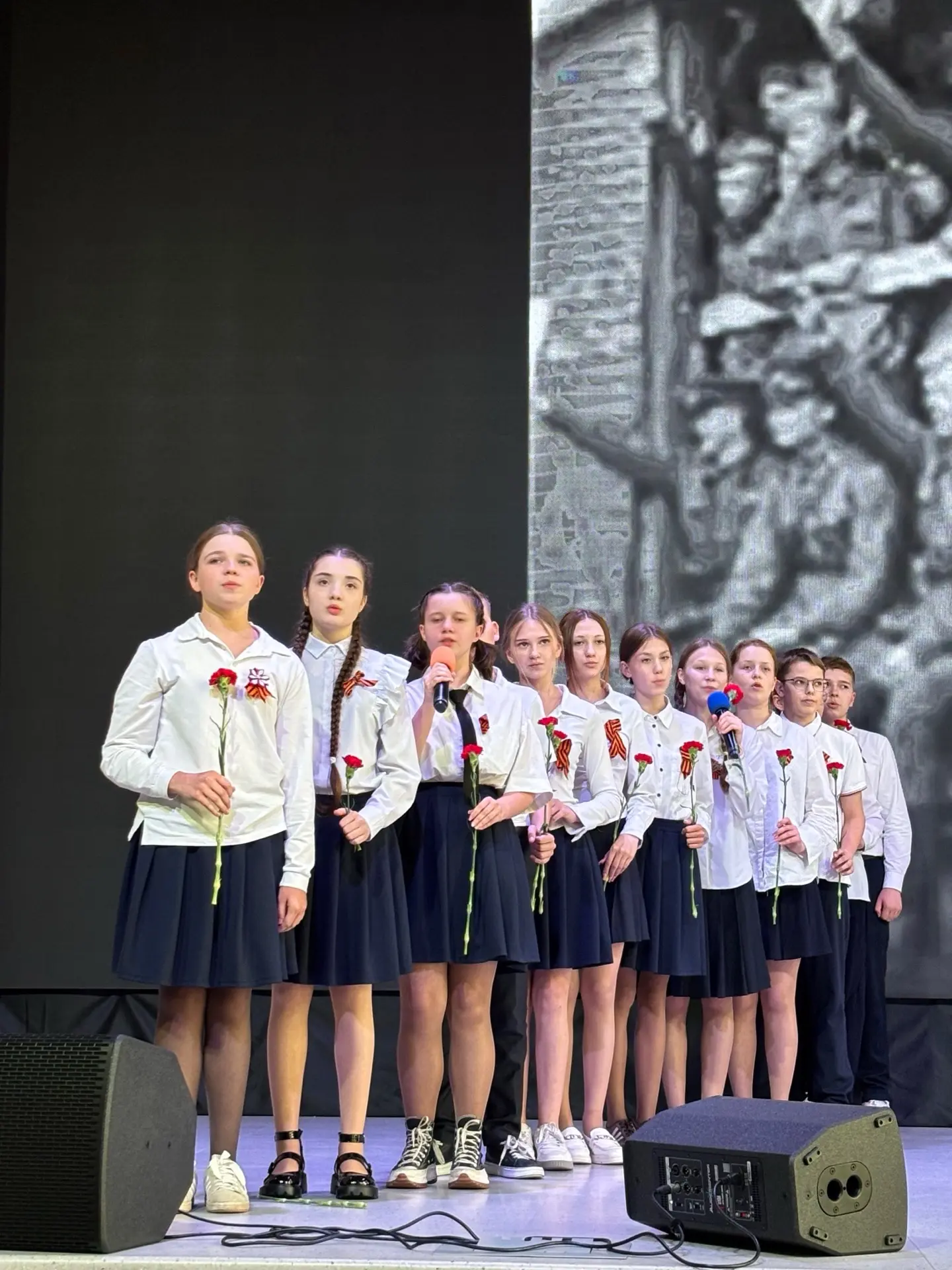 🎶В лицее состоялся фестиваль инсценированной военно-патриотической песни «Строка, опаленная войной»,