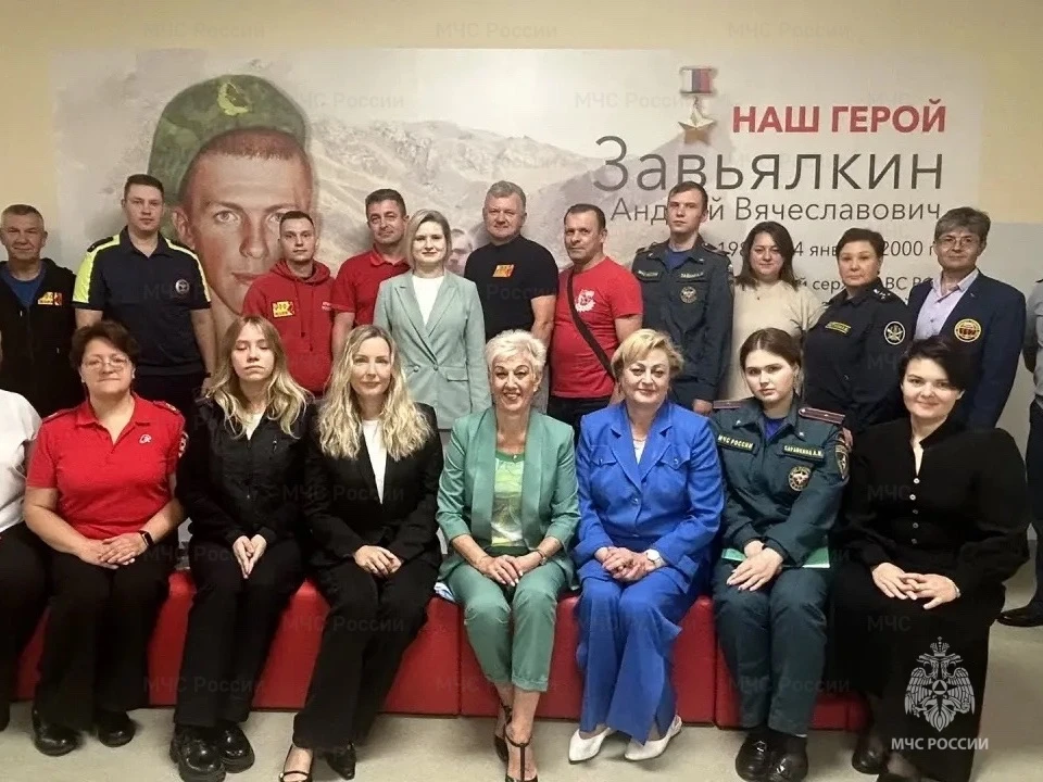 ✅Специалисты экстренных служб рассказали школьникам о современных угрозах и способах за...
