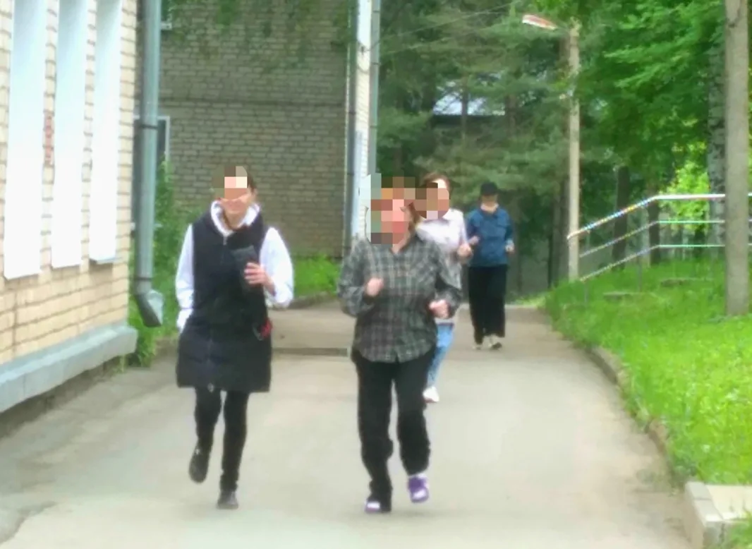🇷🇺🏃‍♀️День России на старте

В преддверии Дня России в Центре психиатрии прошёл праздничный легко