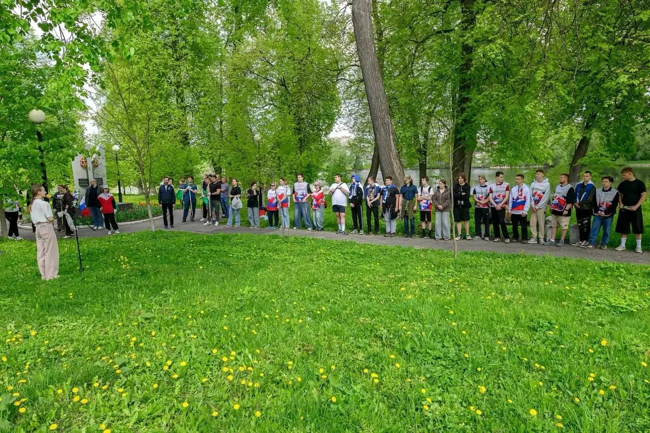 🧹 Подольчане собрали 10 кубометров мусора на всероссийской акции «Вода России»  В округе дали старт 