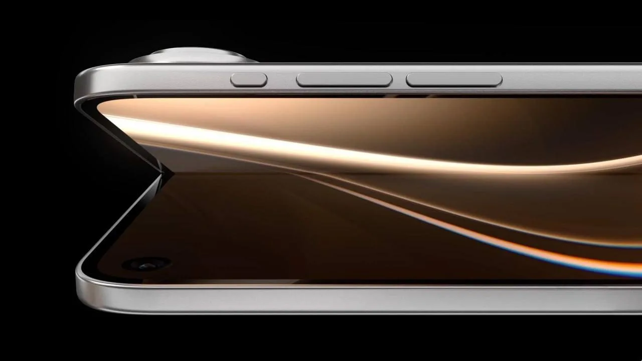 ⚡️Первый раскладной iPhone Ultra в России будет стоить около 400 тысяч рублей за базову...