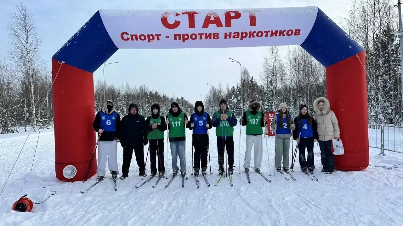 Учителя и ученики нашей школы приняли участие в «Лыжне России» 🎿   Ежегодная всероссийская массовая 