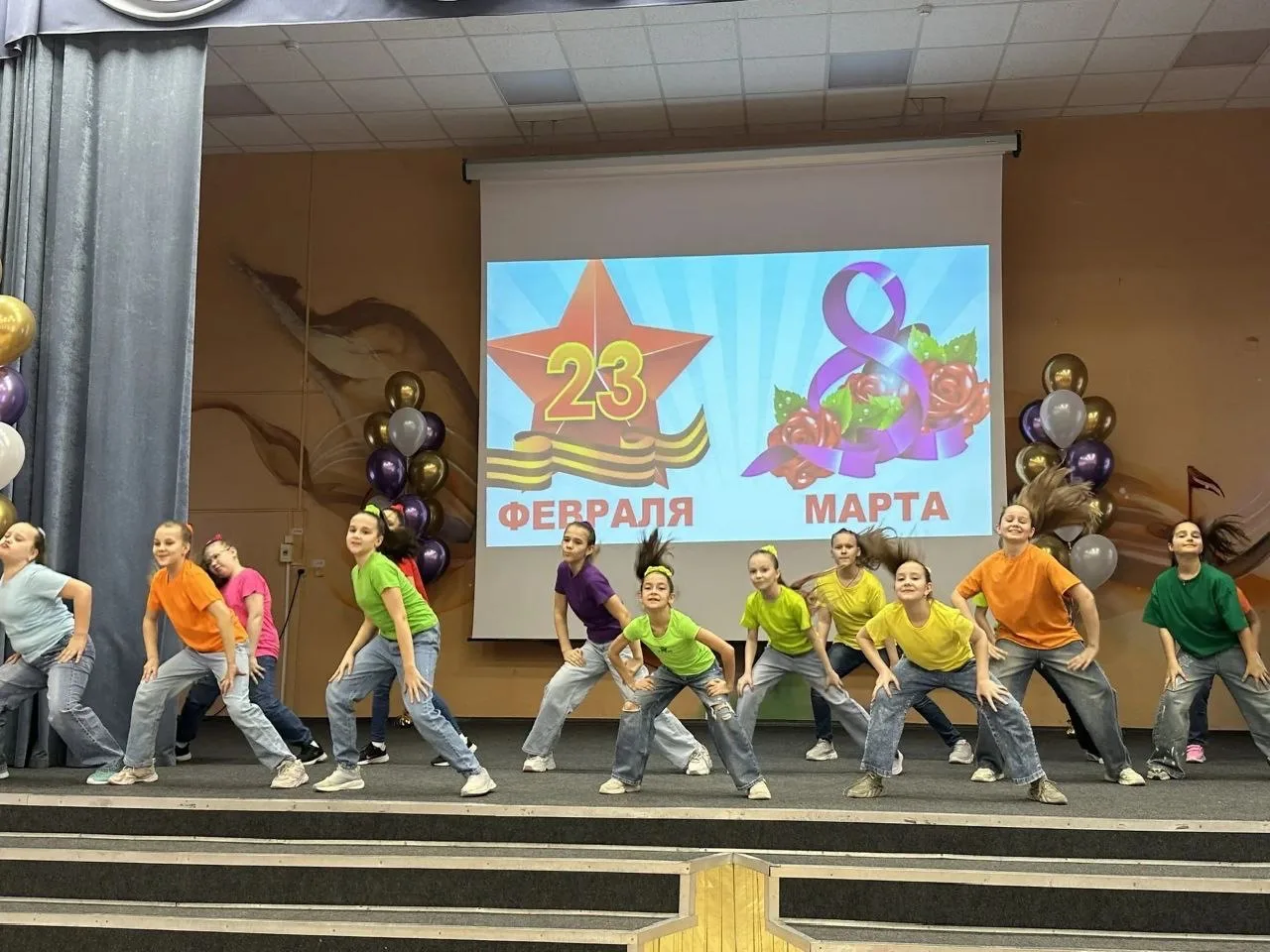 🎈ПРОДОЛЖАЕМ ПОЗДРАВЛЯТЬ С ПРАЗДНИКОМ ВЕСНЫ ☀️  🌟Какие же зажигательные номера подготовили наши талан