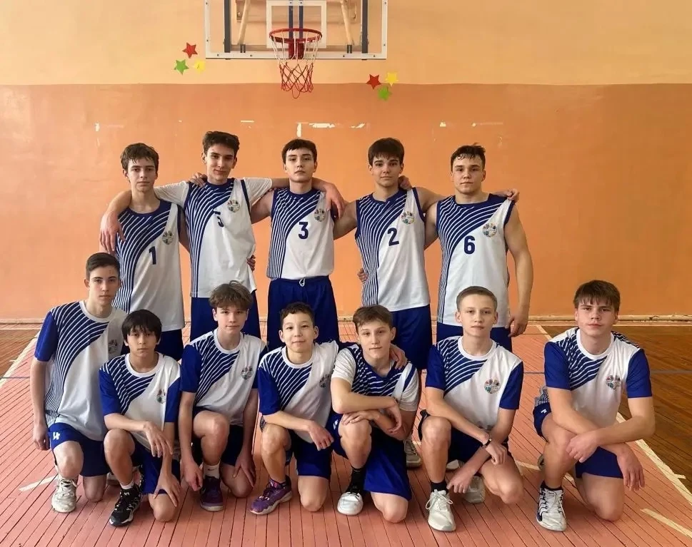 Победа в 1/4 финала "КЭС-БАСКЕТ"! Команда юношей выиграла у команды СОШ 57 со счётом 60:20. Поздравл