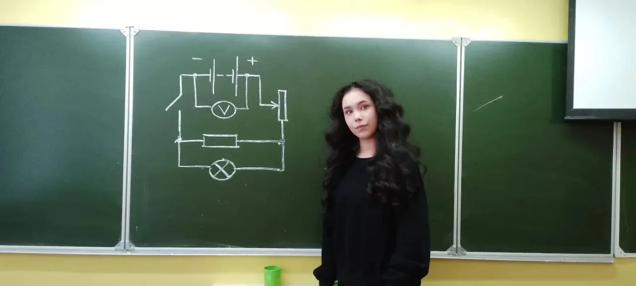 В рамках месячника естественных наук учащиеся 9-х классов приняли участие в увлекательной интеллекту