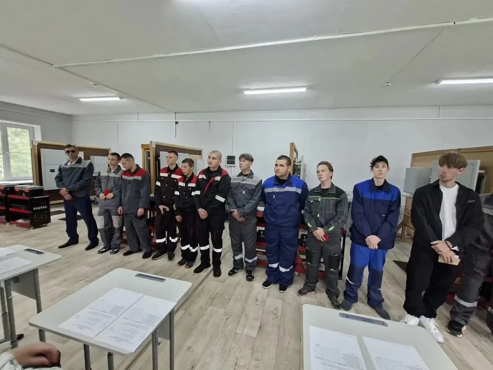 🔊Наши выпускники продолжают блистать на демонстрационных экзаменах! 

Вчера в Региональном центре о