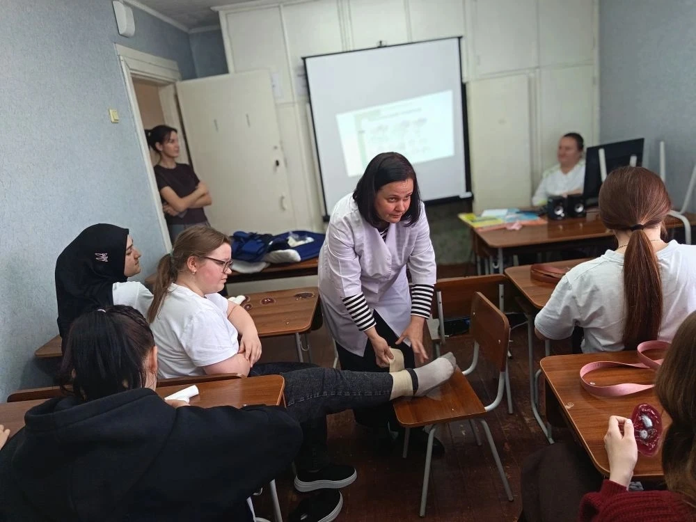 ️ Военные сборы для девушек 👩‍⚕️