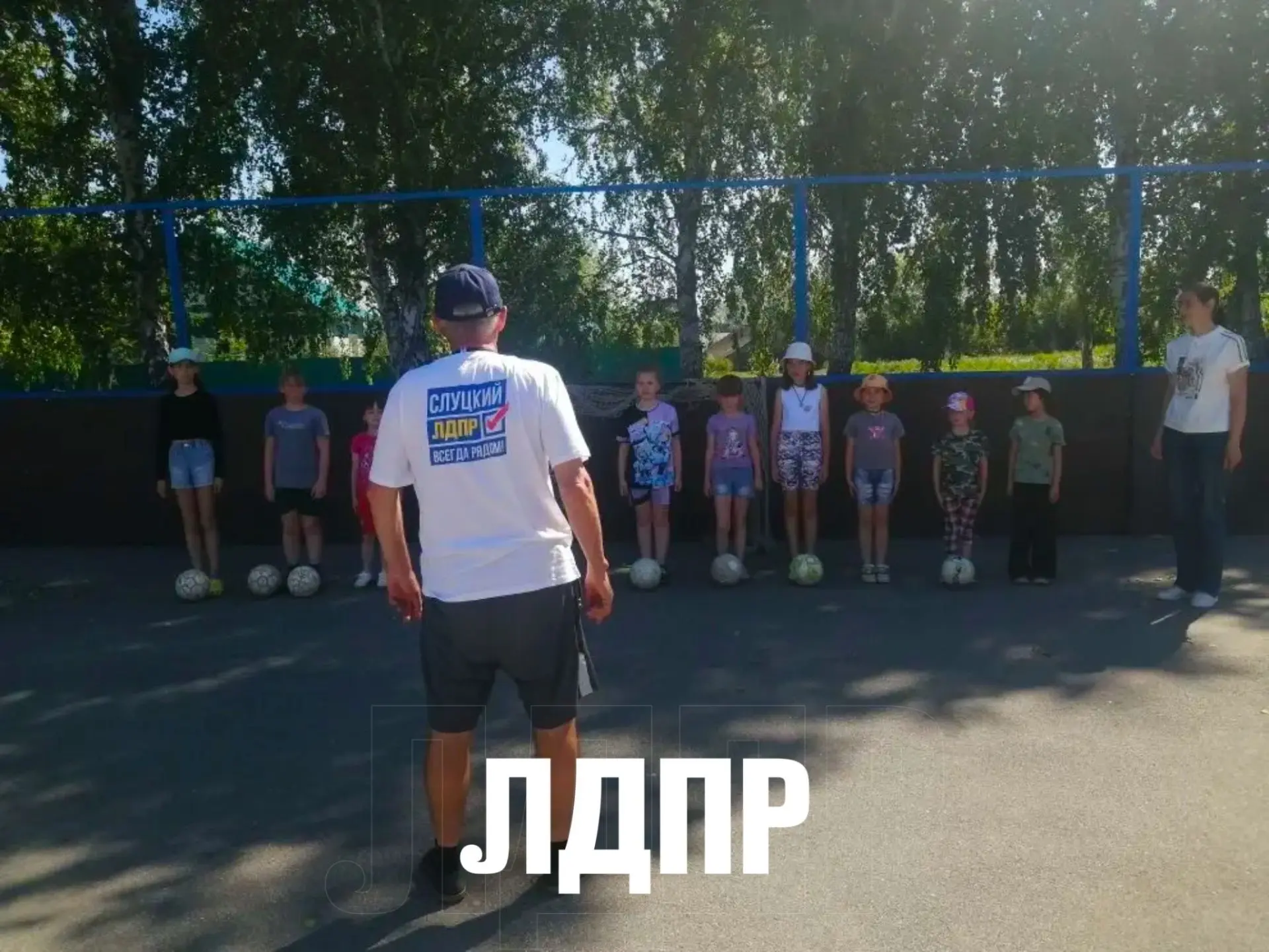 Друзья, а как проходит у вас воскресное утро?

У наших партийцев - вновь отлично и спортивно! На это