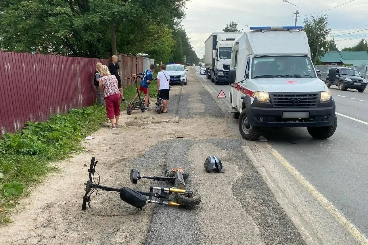 В Виноградовском округе в ДТП пострадал 14-летний водитель электросамоката.
26 июля около 16:05 в по