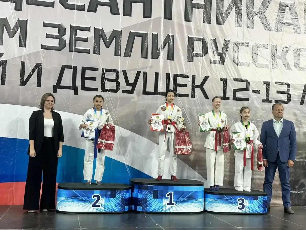 ПОЗДРАВЛЯЕМ❗️👏❗️
Севостьянову Рианну занявшую ПЕРВОЕ МЕСТО🏆🥇🏆 на ВСЕРОССИЙСКОМ ФЕСТИВАЛЕ «ЛИГА П