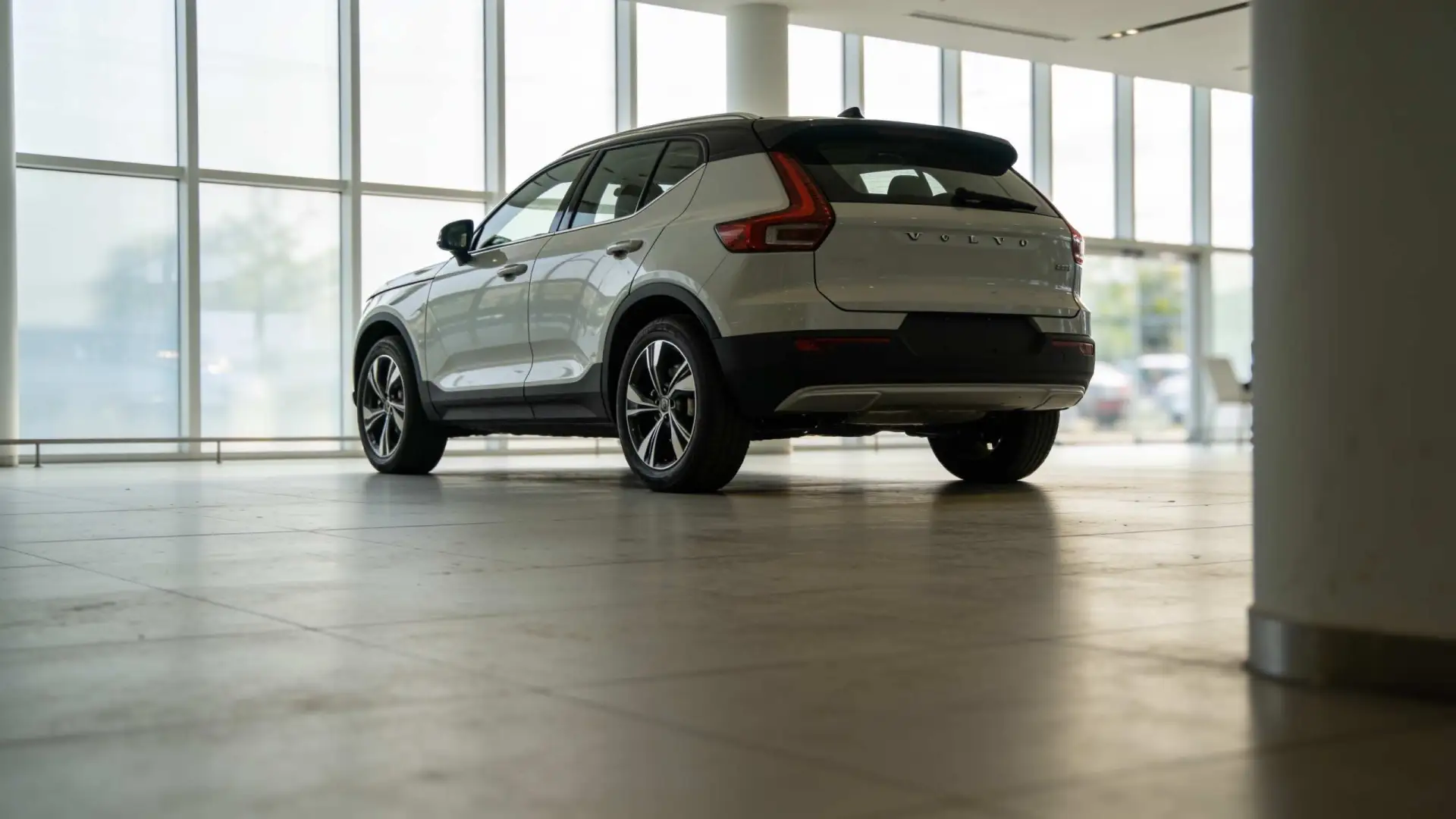 Планы рухнули, прогнозы отменены: у Volvo зафиксировано критическое падение продаж на к...