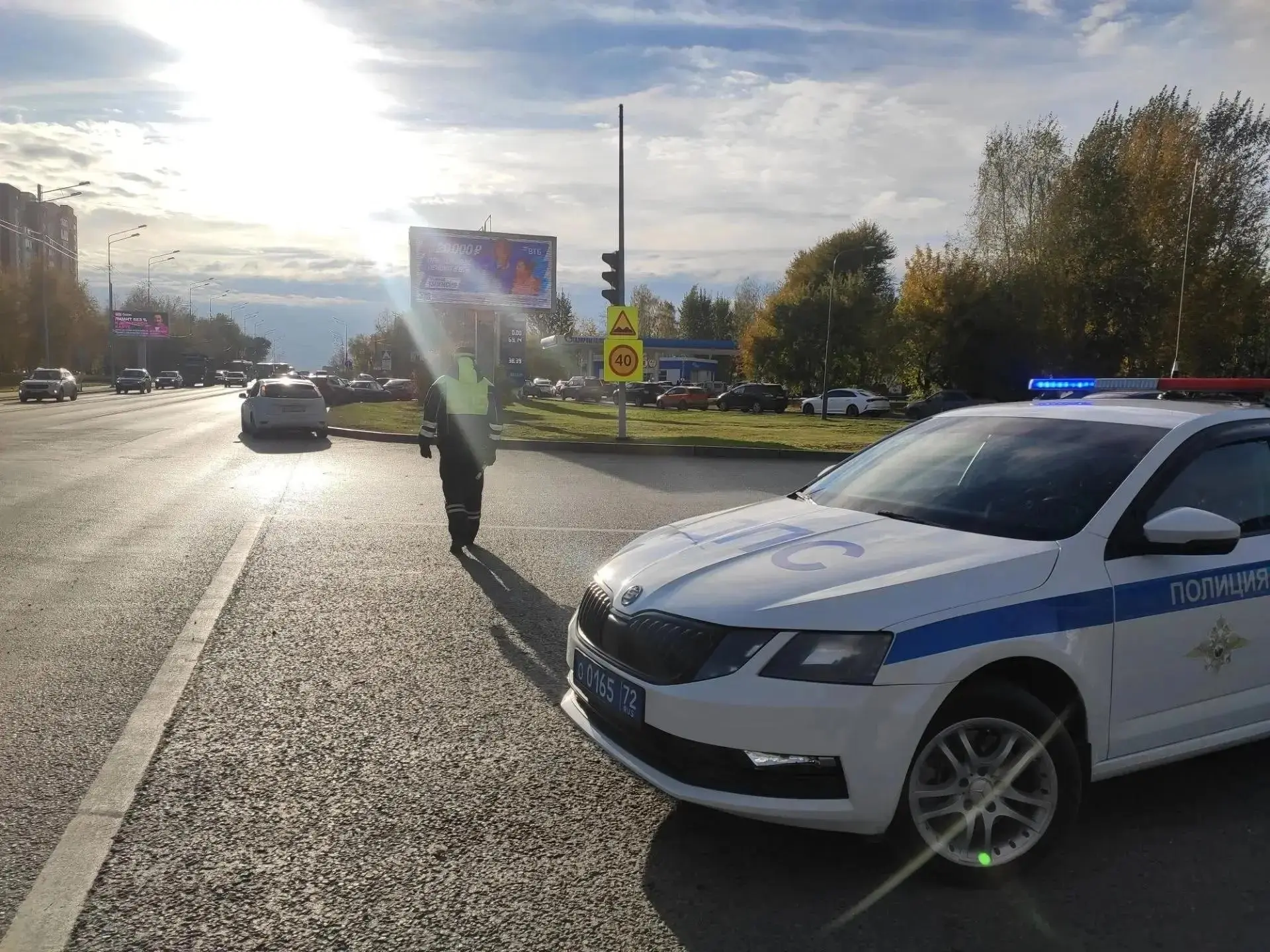 На Щербакова и Тимуровцев перенастроят светофор из-за пробок