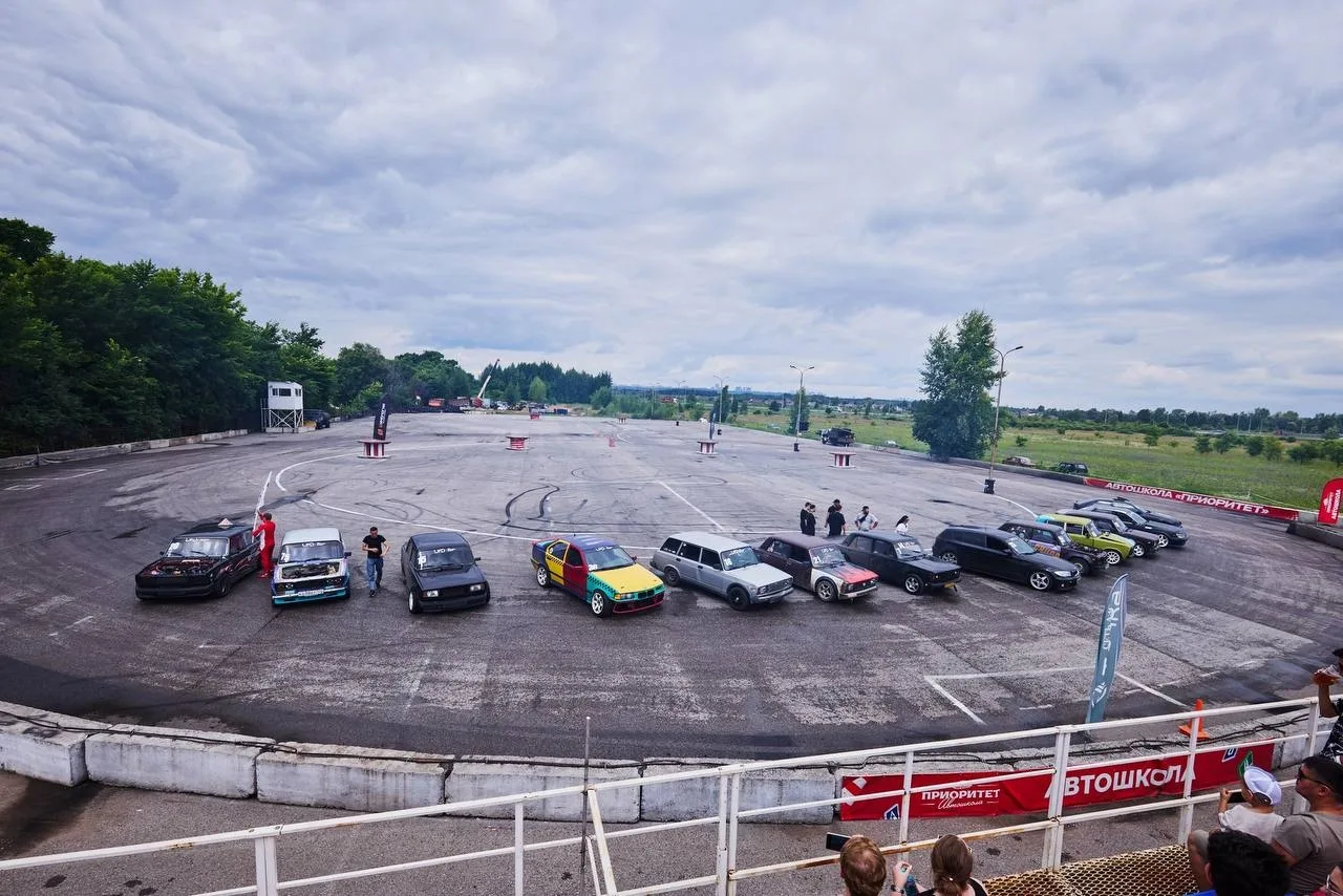 🏎 Дрифт-матсури на автодроме UFD