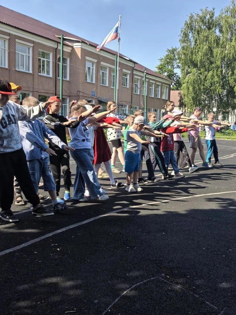 🥳 Эта неделя получилась по-настоящему дружной: игры на сплочение, весёлые эстафеты,  т...