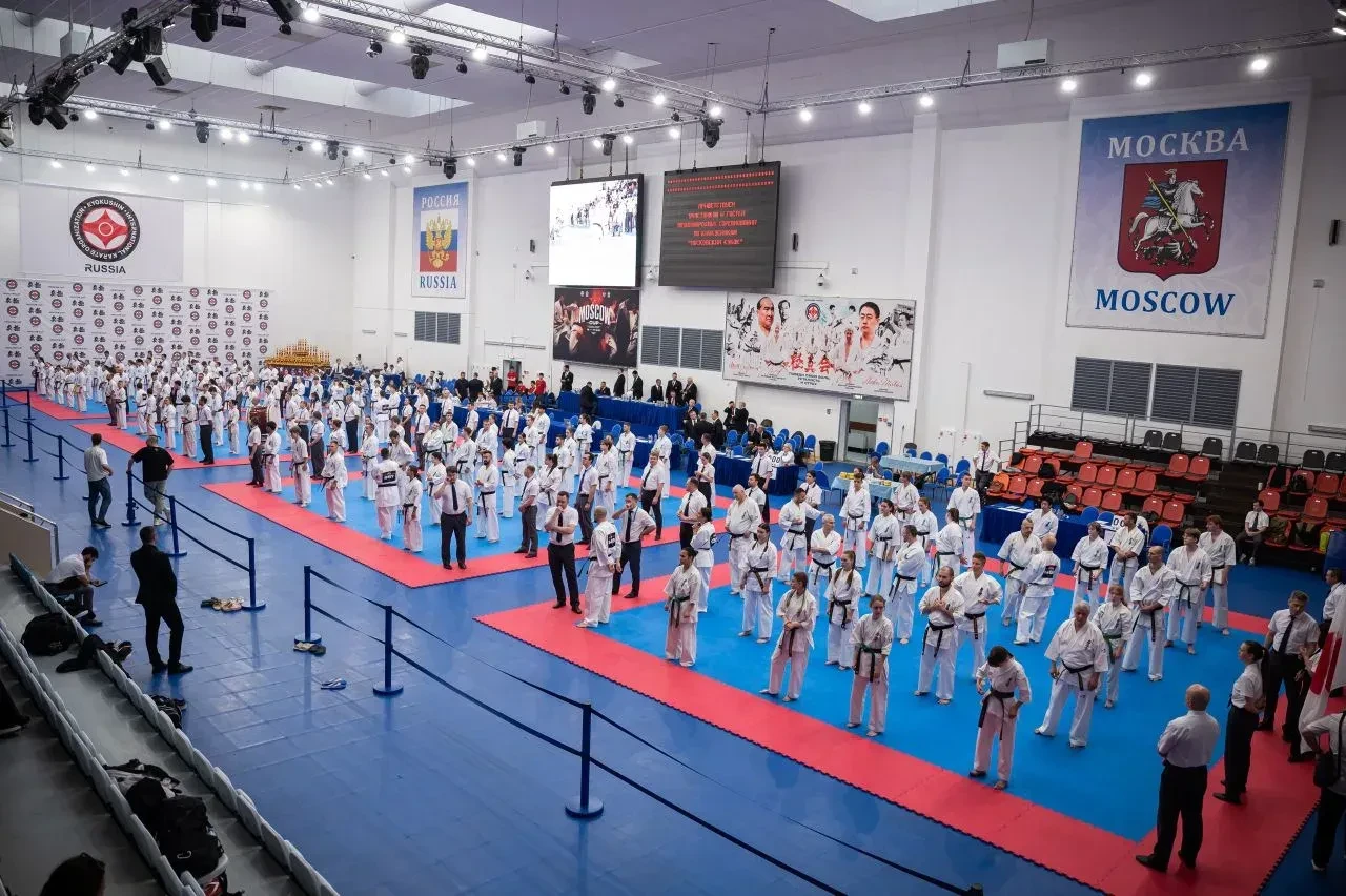 ⭐Спортсмены из Барабинска выступили на международном турнире по киокусинкай Moscow Cup, которые прох
