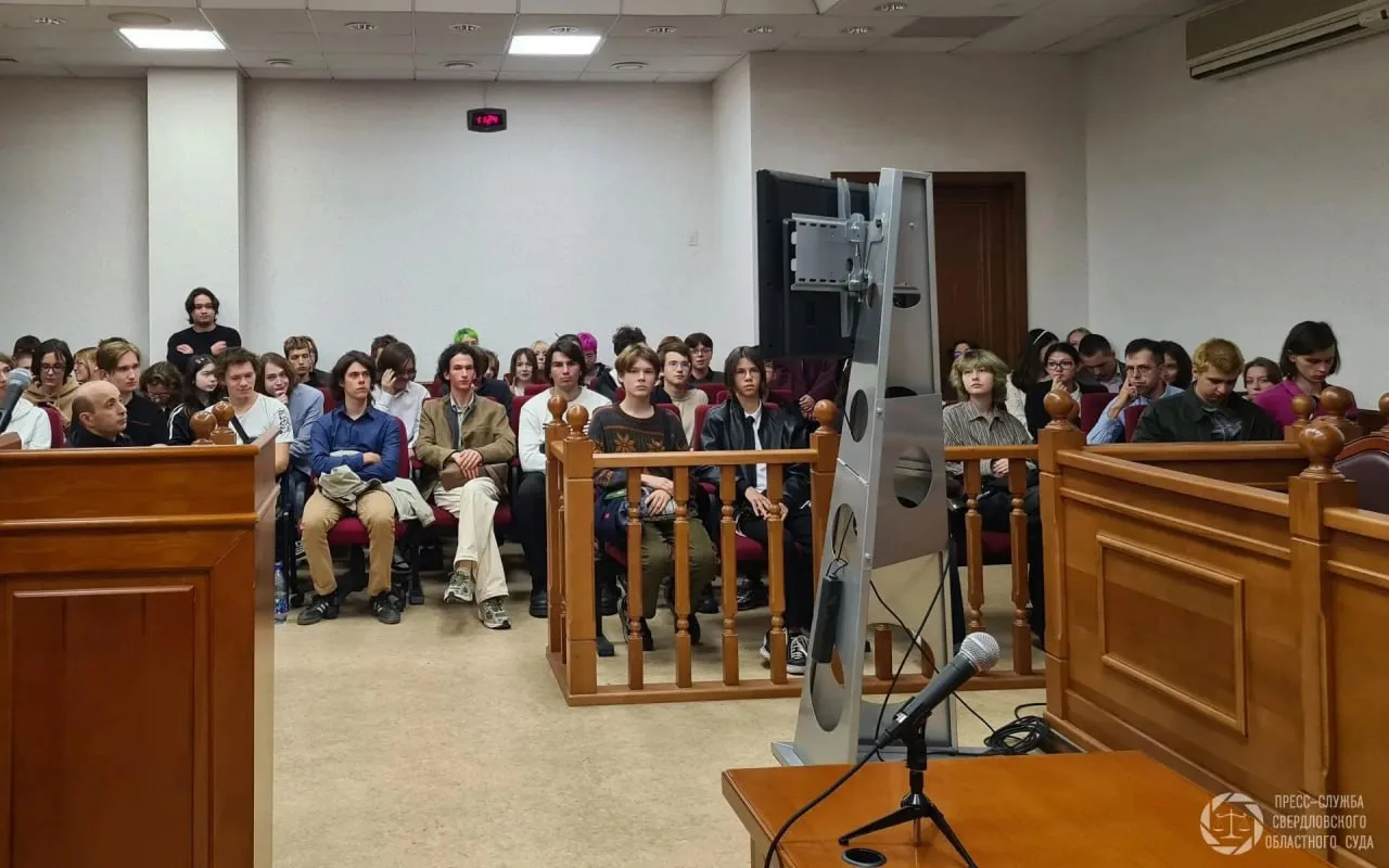 ❌ Суд постановил отменить регистрацию регионального списка «Яблока» по иску ЛДПР