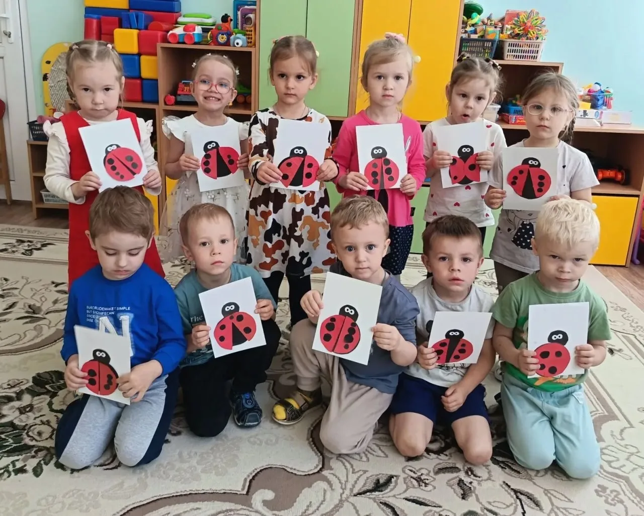 🐞🐞🐞Аппликация во 2 младшей группе "Божья коровка"🐞🐞🐞