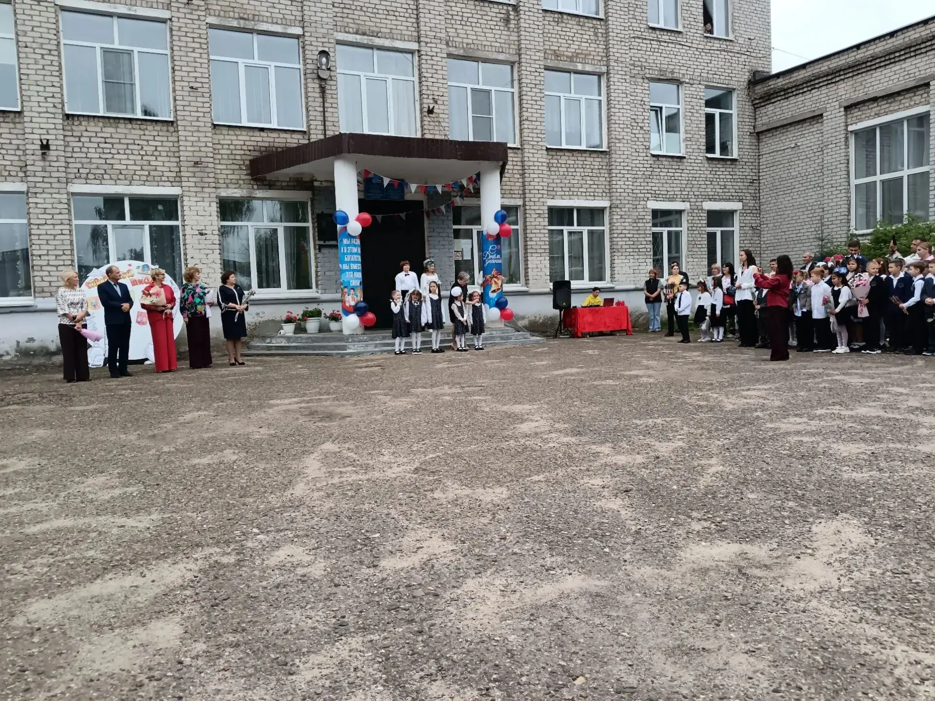 В рамках реализации программы сетевого взаимодействия между нашим детским садом и СОШ №...