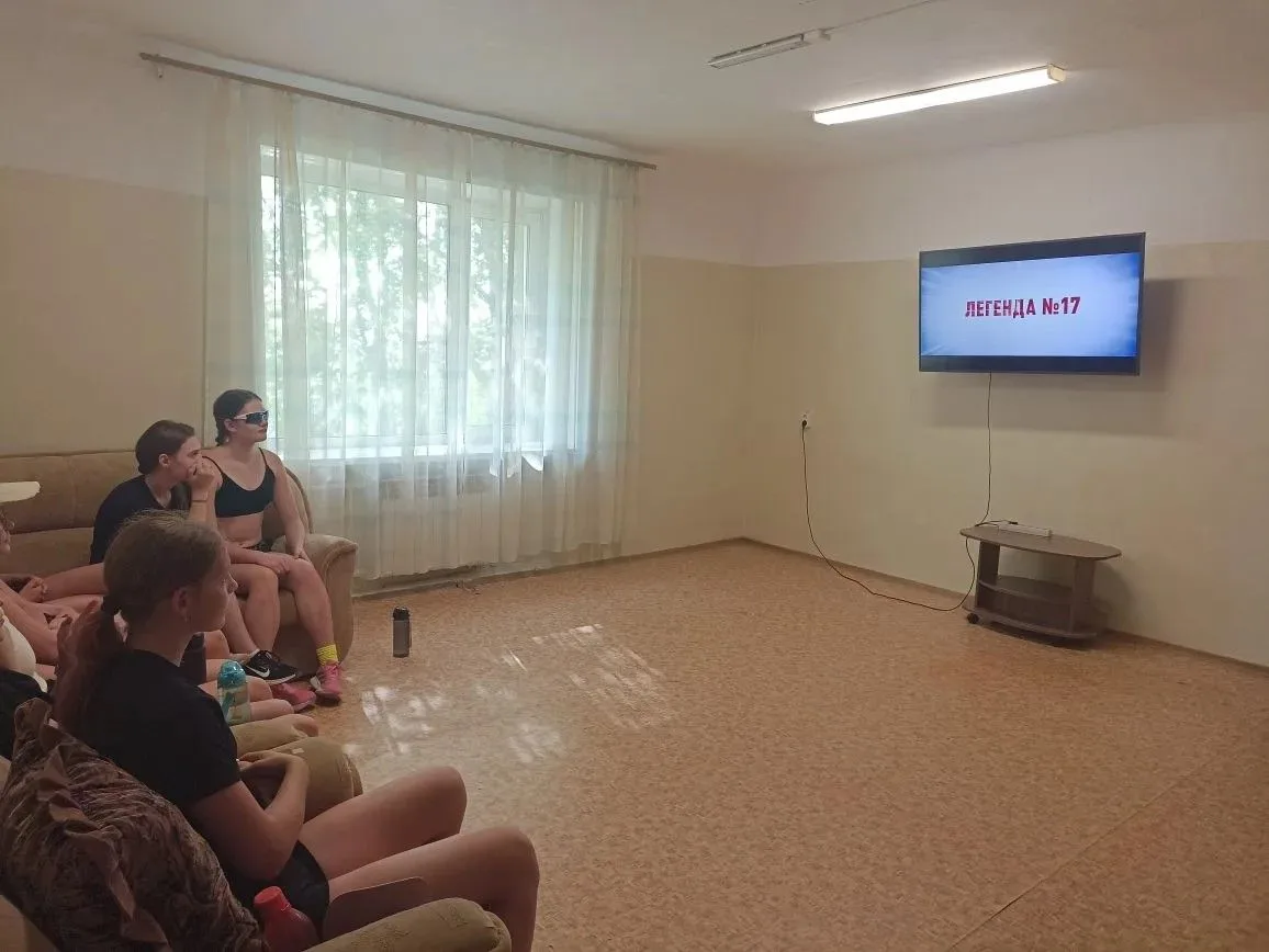 Сегодня в рамках партийного проекта "Детский спорт" легкоатлеты из спортивной школы №2 получили заря