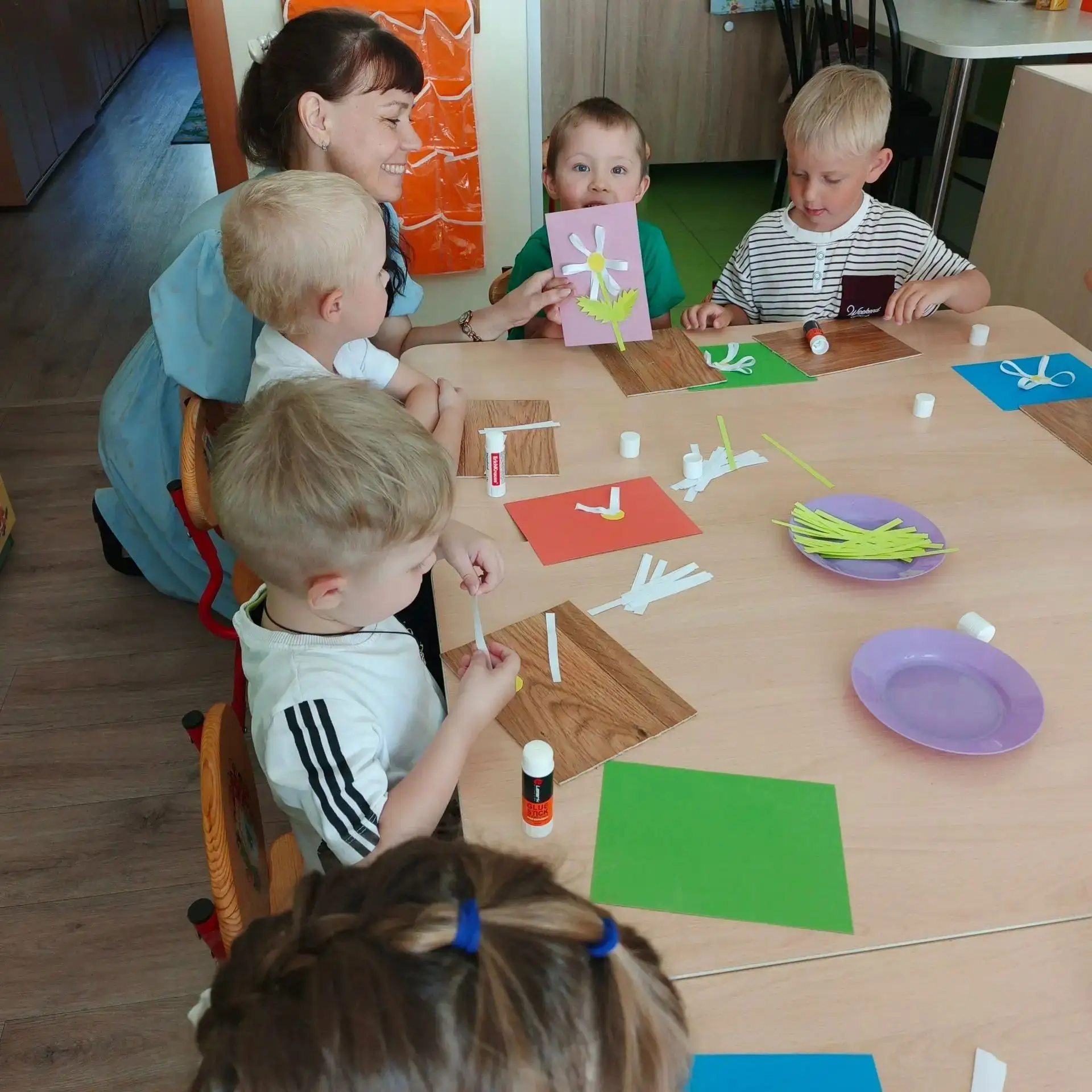 🌼 8 июля — День семьи, любви и верности!
Вчера в нашем детском саду царила особенная атмосфера тепл