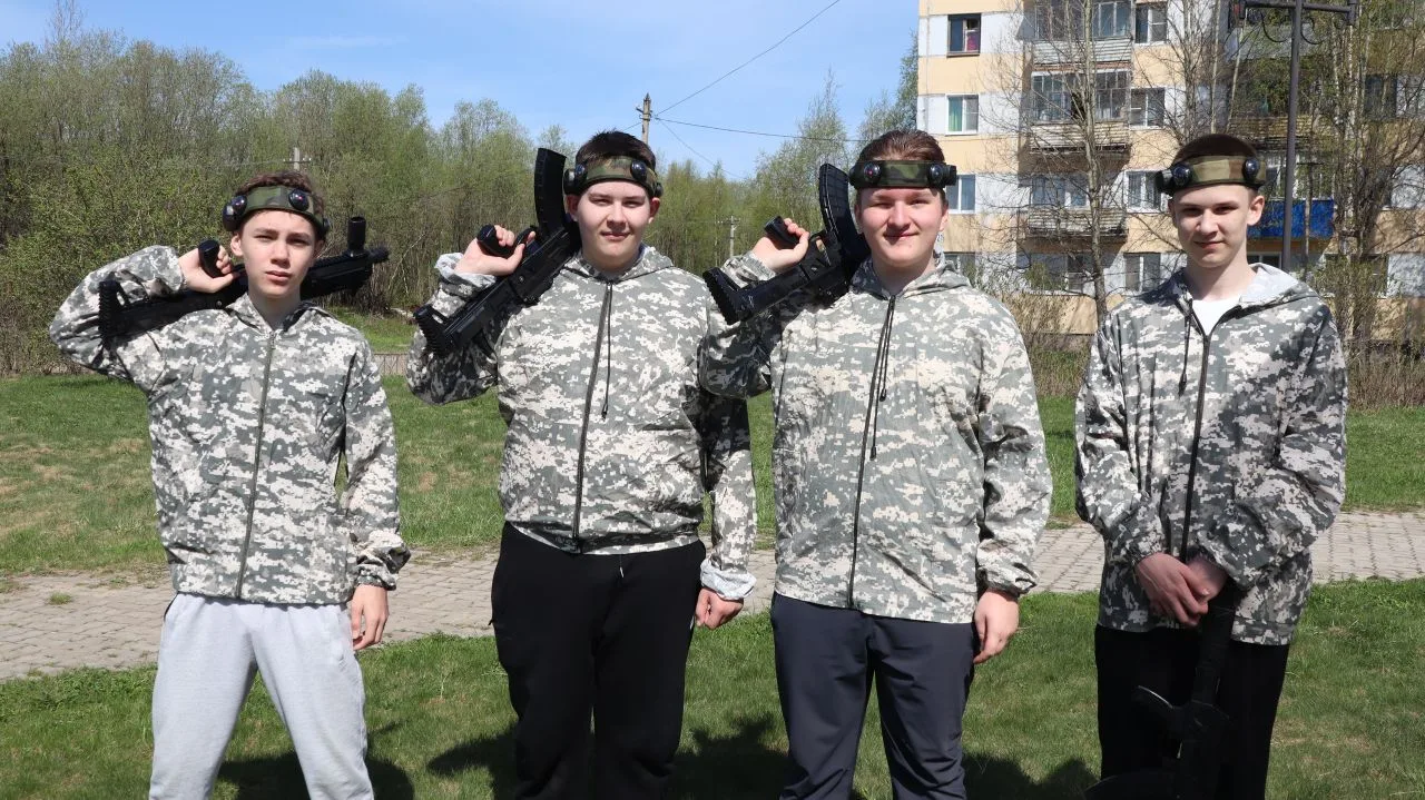 21 мая в сквере «Летний» прошли захватывающие соревнования по военно-тактической игре «...