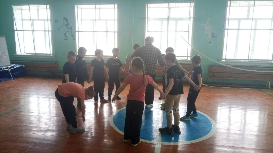 🤸‍♀️🎉 Мы — спортивные ребята! Весёлый день здоровья в 1-2 классах! 🎉🤸‍♂️
