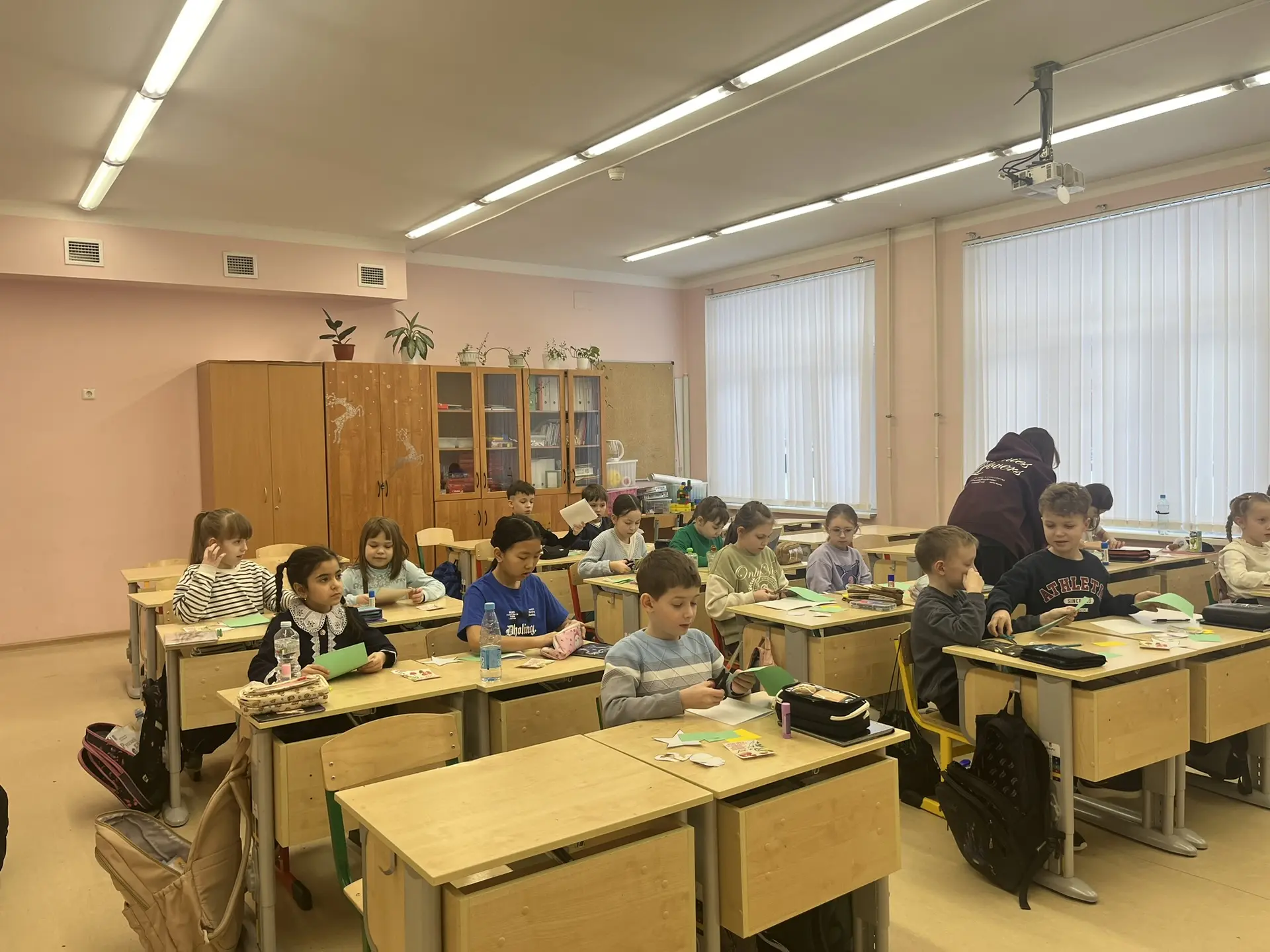 С 23 февраля поздравляем! 🇷🇺  В преддверии Дня защитника Отечества в нашей школе царила особенная, т