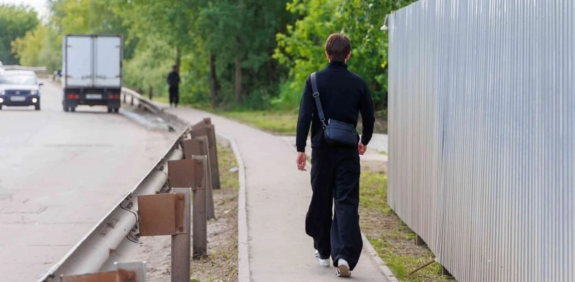 🚶‍♂️🛠 В Автозаводском районе завершили ремонт важного пешеходного маршрута

🏗 В районе завершено 