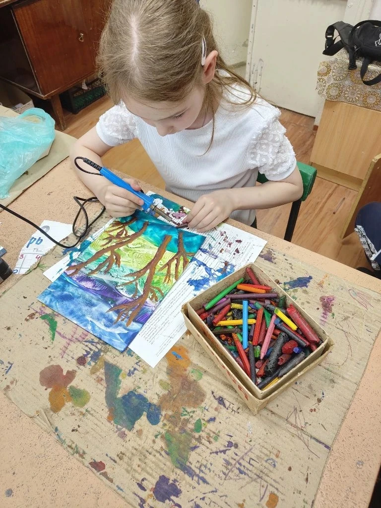 ✨ Волшебство природы в технике энкаустики: занятие в «Художественной мастерской»! ✨