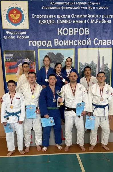Сотрудники и курсанты ВЮИ ФСИН России стали победителями и призерами чемпионата по дзюдо