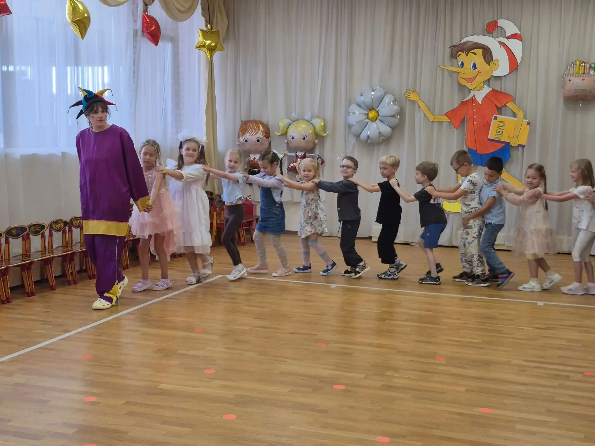 🎉📚 ДЕНЬ ЗНАНИЙ У ДОШКОЛЯТ, или С МЕСТА В КАРЬЕР! 🏃‍♂️💨