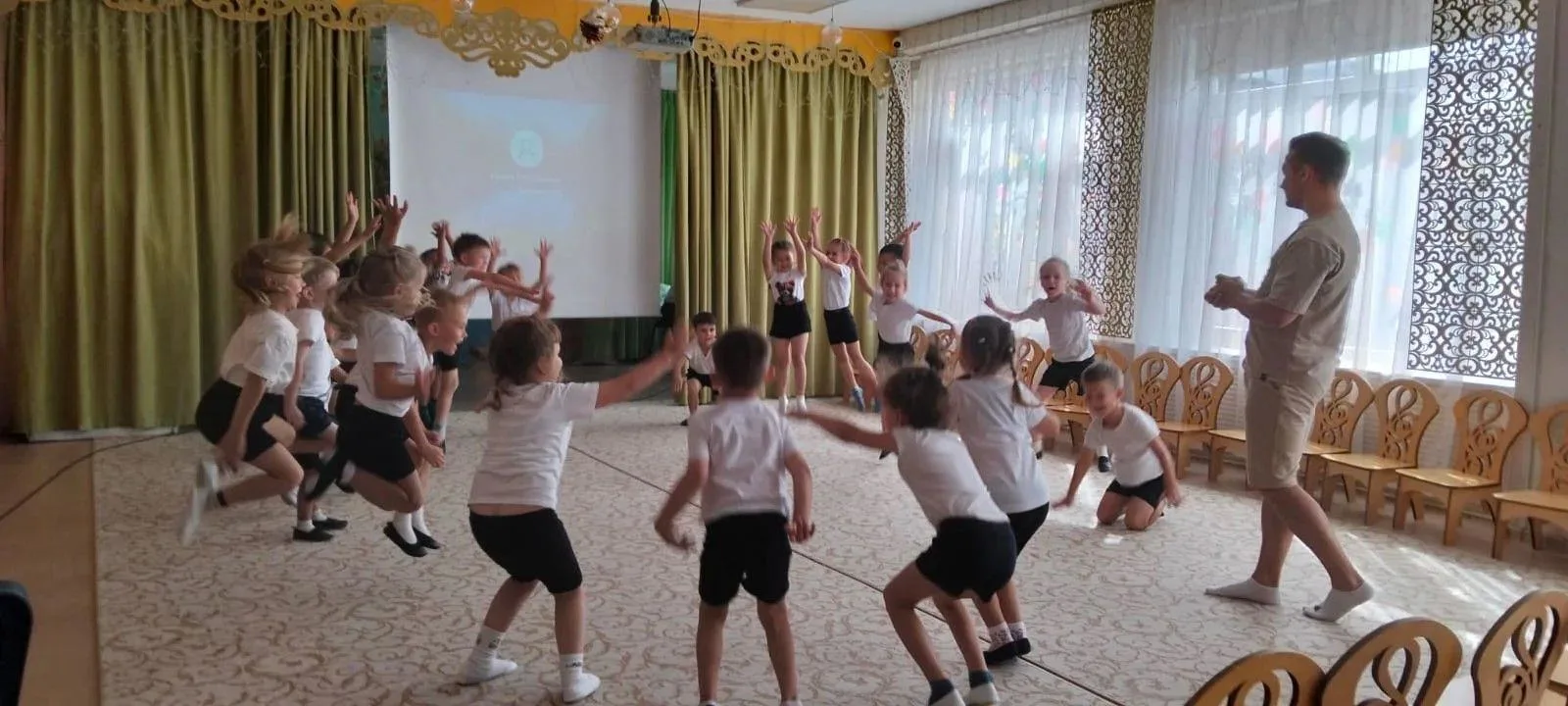 Спортивная гимнастика в нашем детском саду: ловкость, грация и море радости!