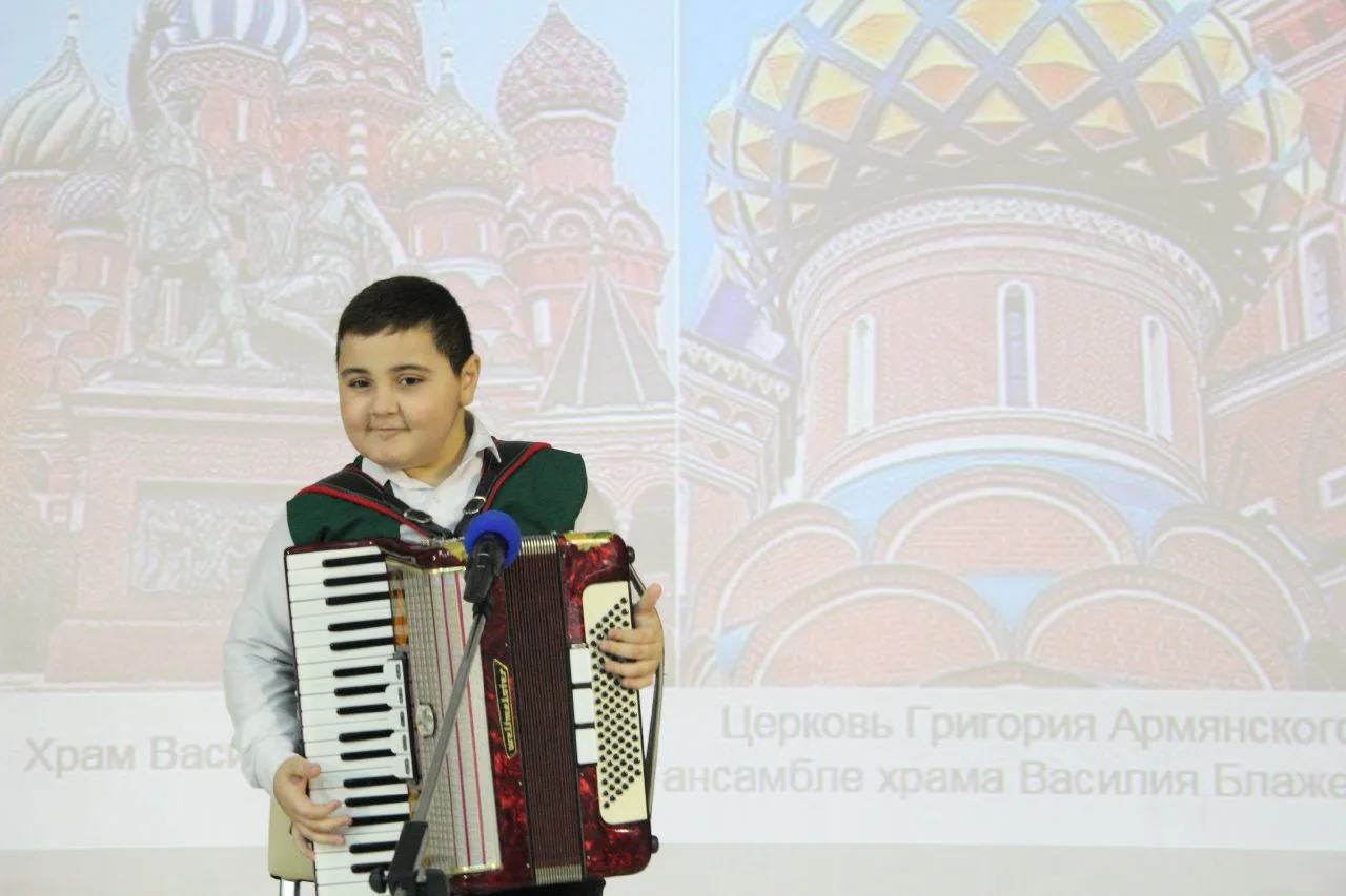 Семинар в честь  Года единства народов России состоялся в ЦО N 1 г. Белгорода  Множество народов Рос