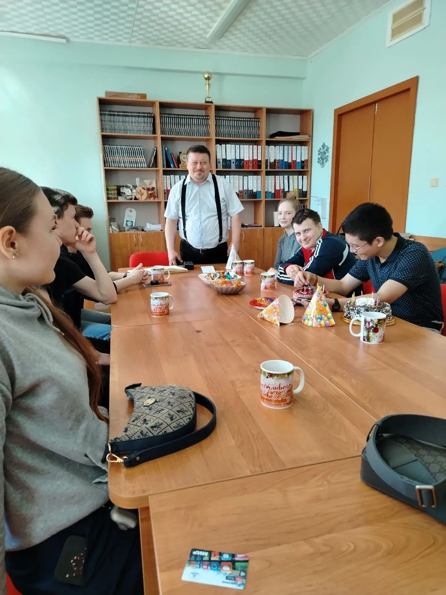 Семейные роли и вечные темы! В УГТУ прошло заседание философского клуба