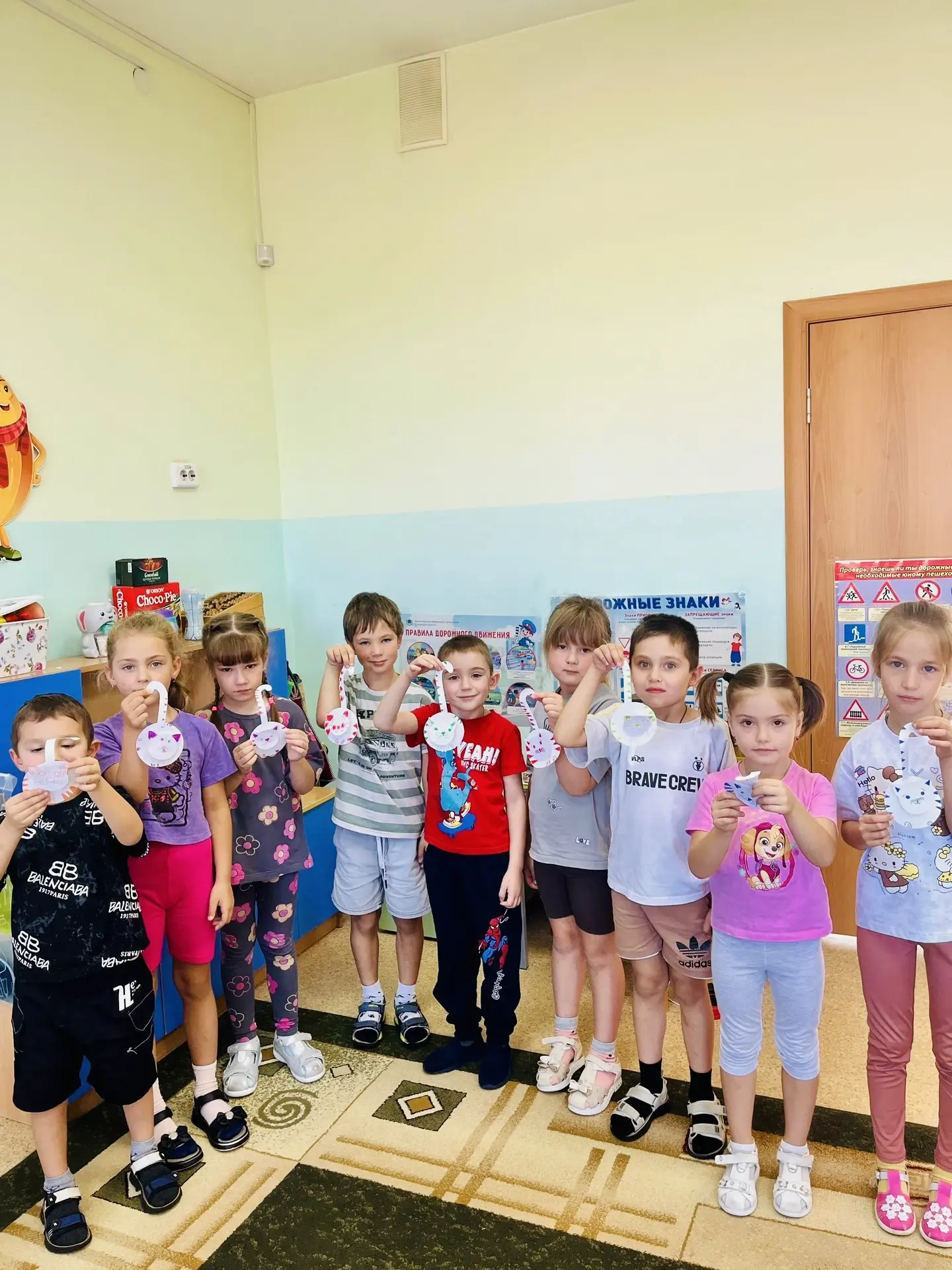 Наши подготовишки невероятно старались. Посмотрите, каких замечательных котиков они сма...