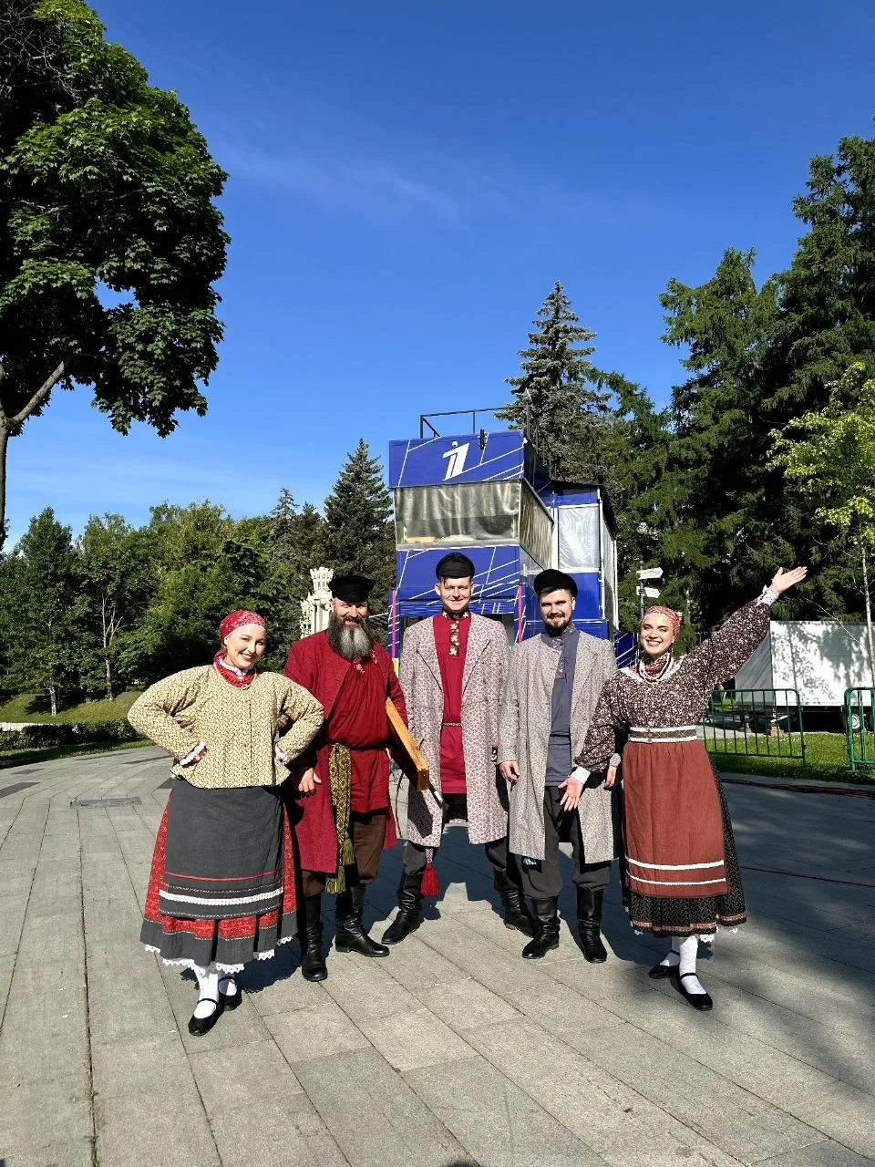 👌Ансамбль народной песни "Сибирская вечора" в эфире программы "Доброе утро" на Первом ...