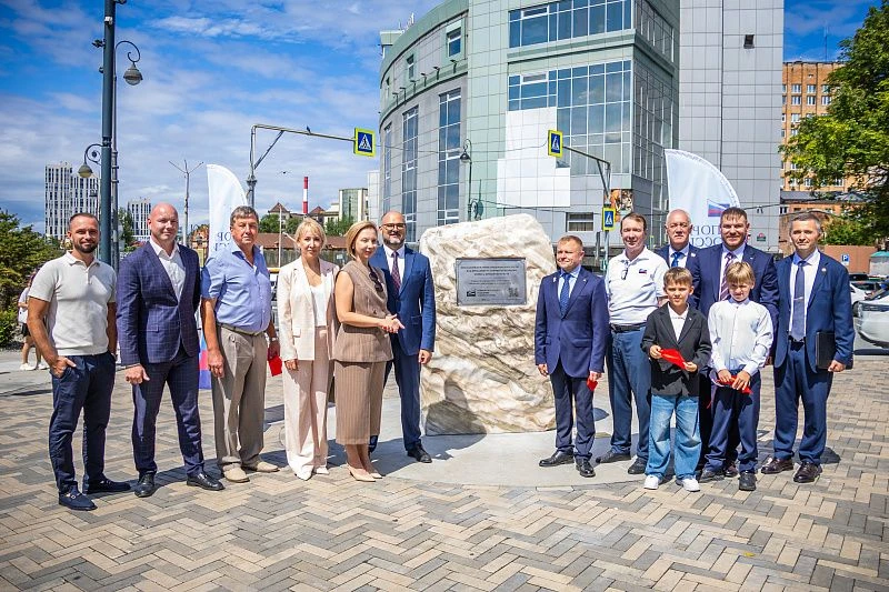 ✅Во Владивостоке заложили камень в основание будущего памятника предпринимателям Приморья.