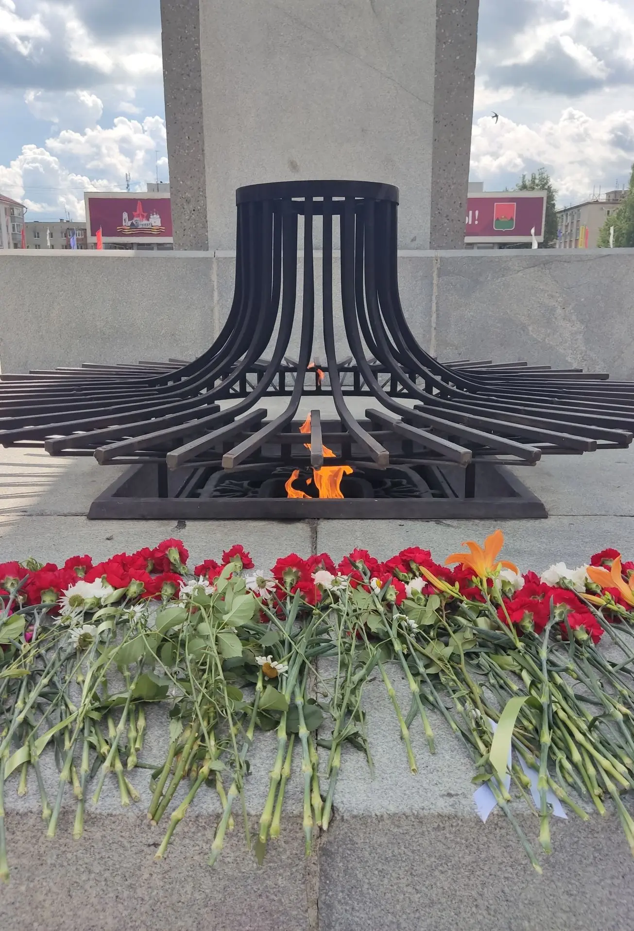 ЧТОБЫ ПОМНИЛИ...

 🕯На 22 июня в России приходится памятная дата, посвященная одному из самых траги