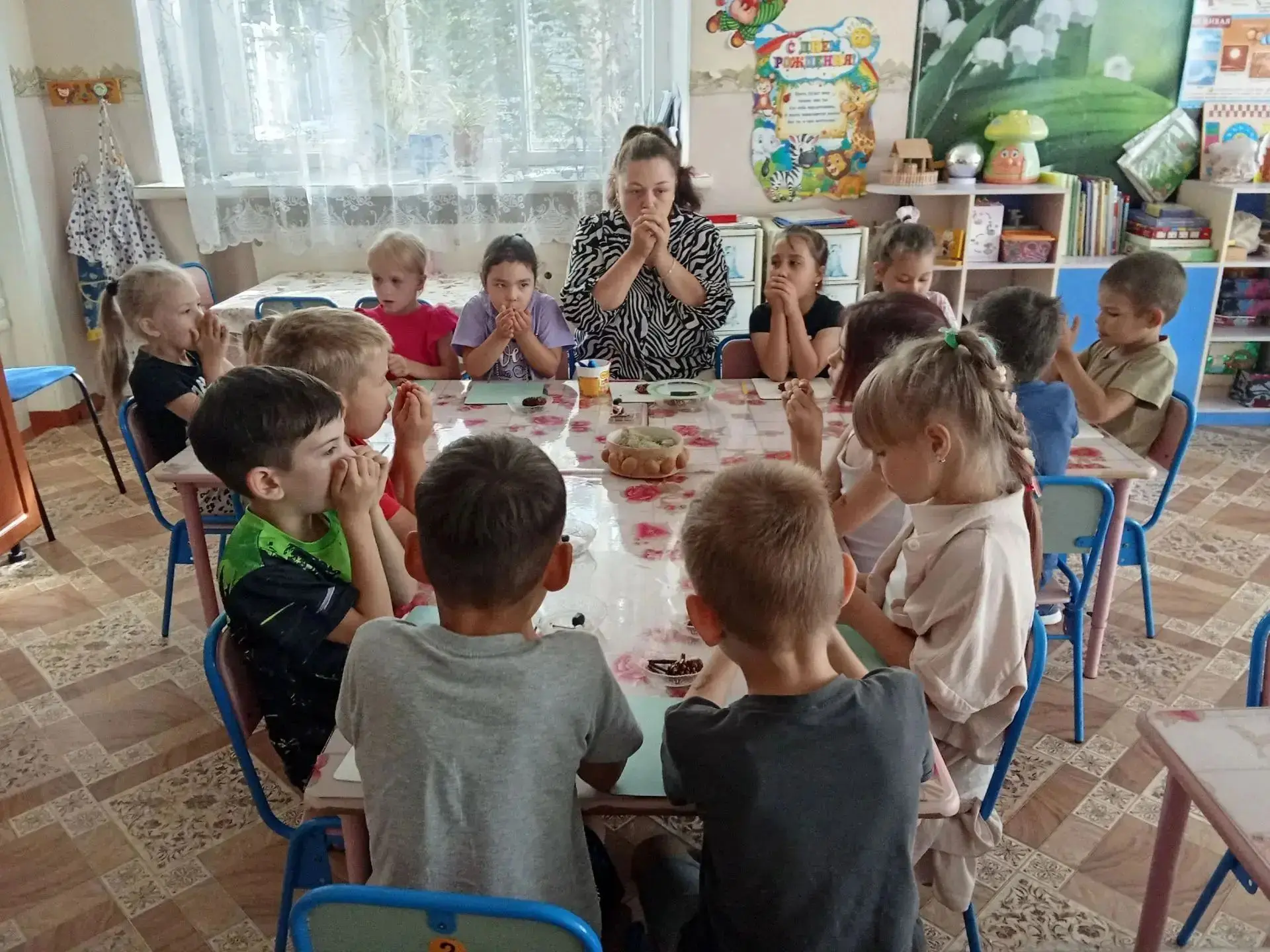 Художественно-эстетическое развитие в подготовительной к школе группе №9 "Непоседы"