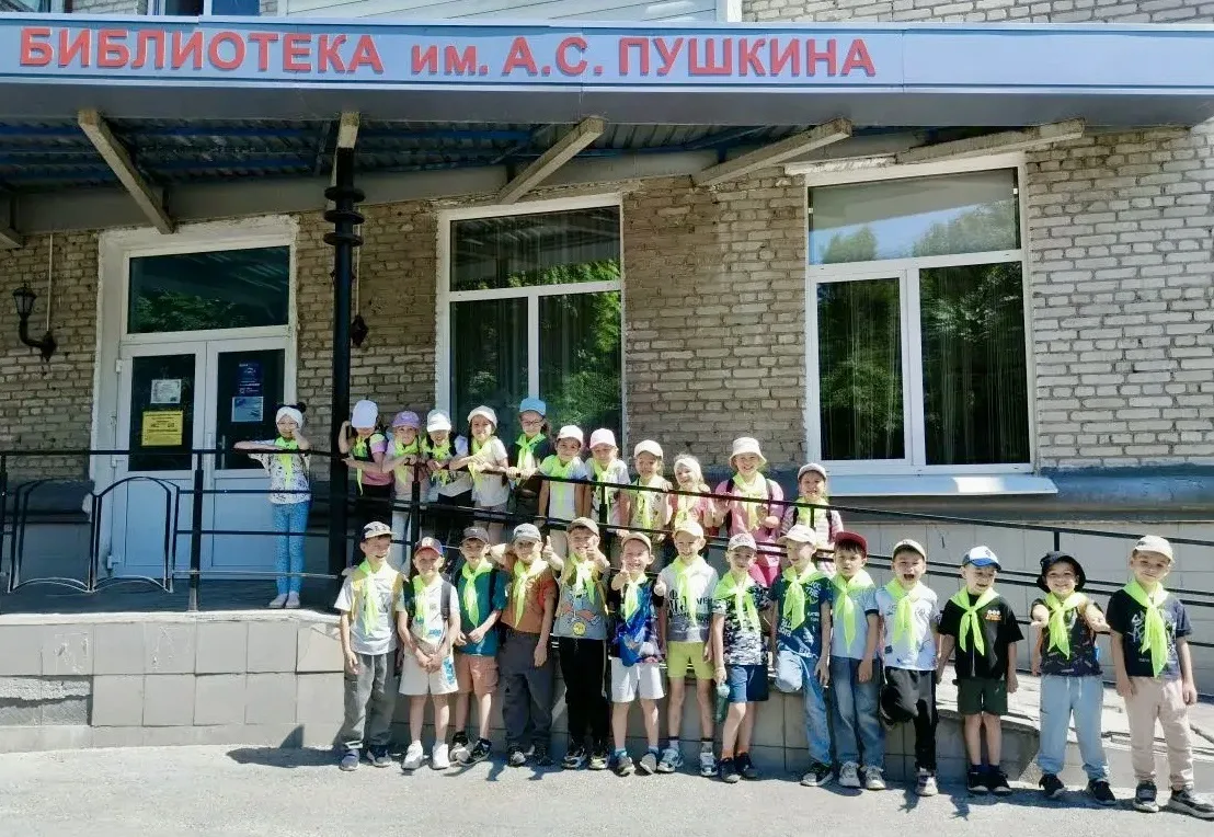Сегодня воспитанники Центра активного отдыха "Мечтай! Твори! Созидай!" в преддверии Дня России посет