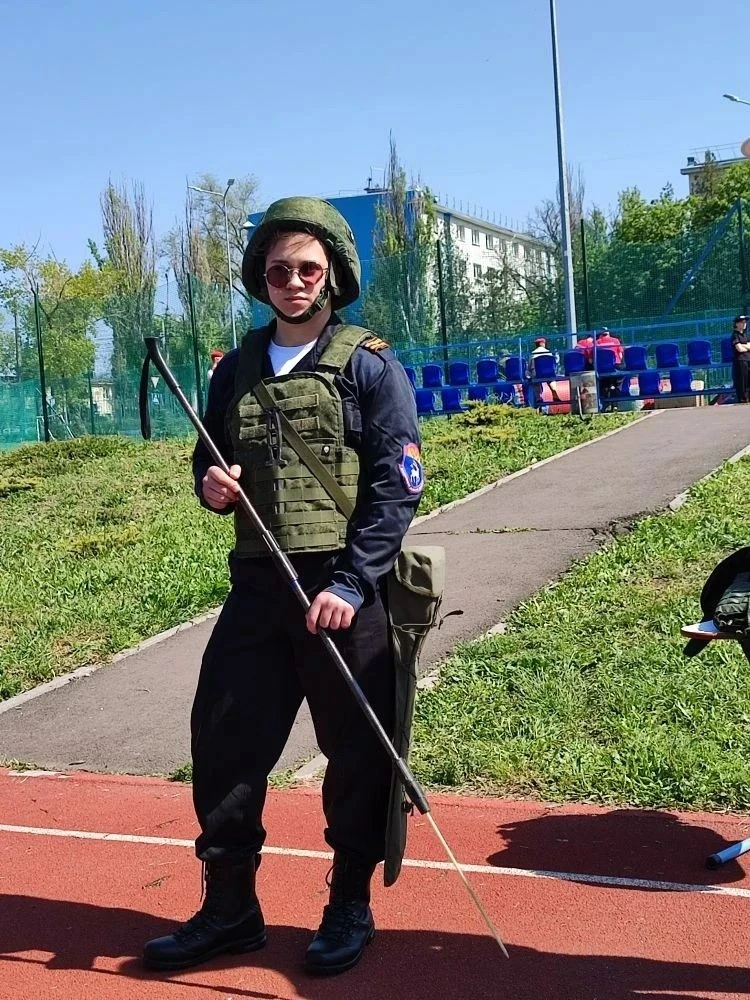 «Зарница 2.0» в Мариуполе: юнармейцы приняли участие в муниципальном этапе легендарной игры  В Мариу