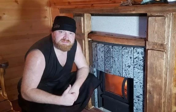 На базу отдыха требуются: