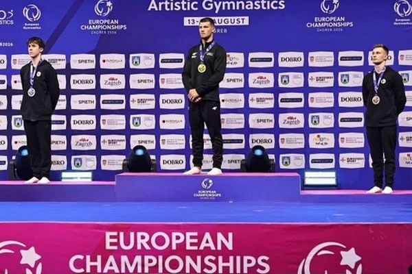 🥈 Зеленоградский гимнаст Арсений Духно взял серебро на чемпионате Европы