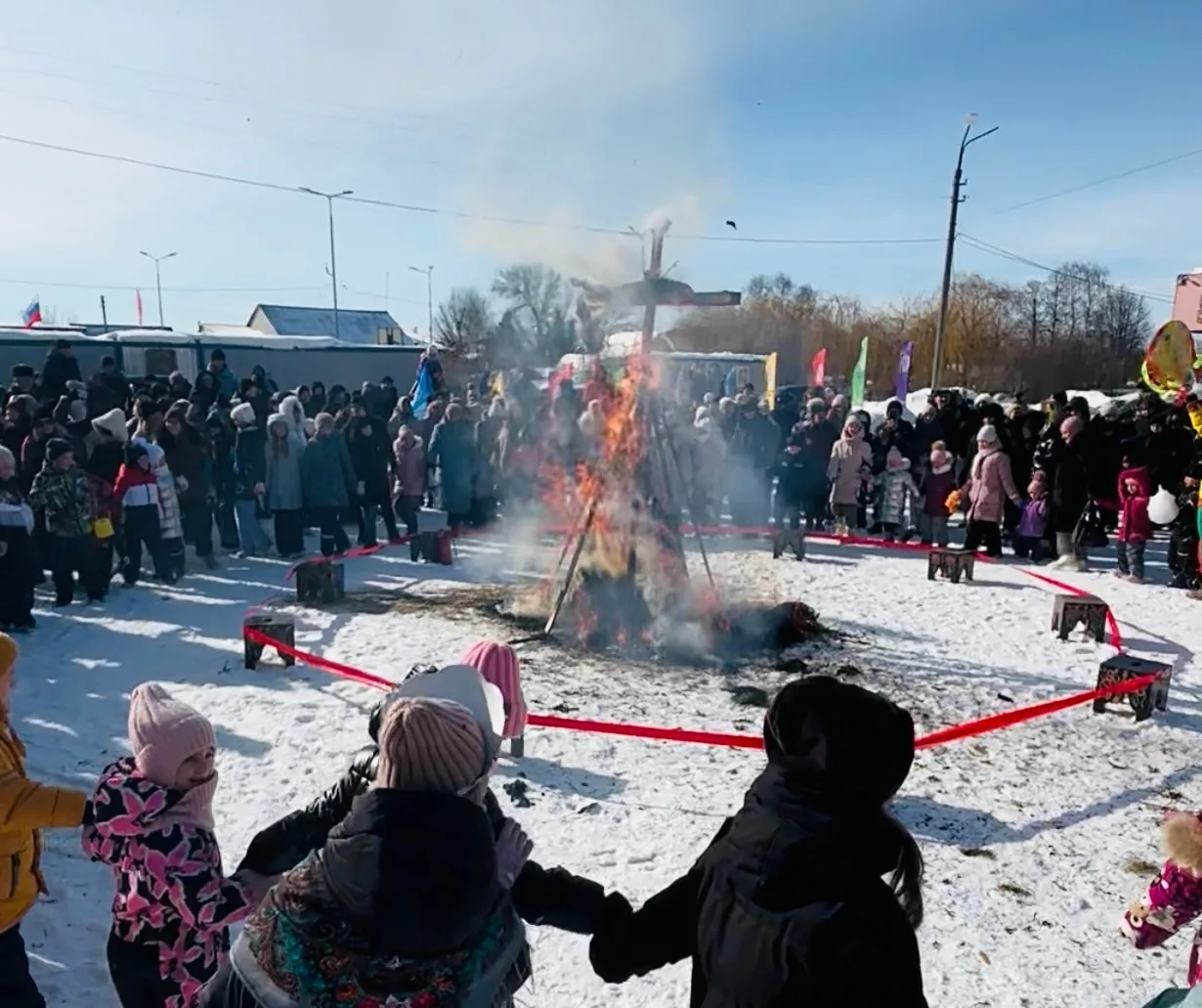 🥞 Гуляй, народ, Масленица у ворот! Школьная ярмарка в Чемодановке!  В МАОУ СОШ имени С.Е. Кузнецова 