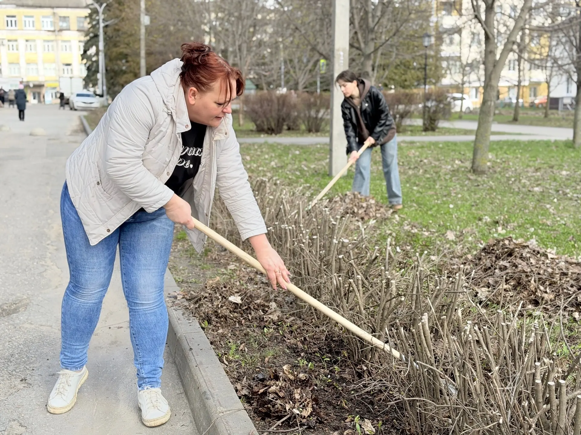 НЕ ПРОСТО УРОКИ, А ПОЛЕЗНЫЕ ДЕЛА! 💚🧹  Сегодня наша школа доказала: чистота начинается с каждого из н