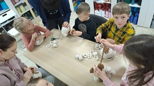 👍О том, как провести выходной день с пользой, если на улице дождь и ветер, знают наши второклассники